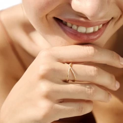 Anel LECARRÉ Diamantes Ouro 18k GA106OA
