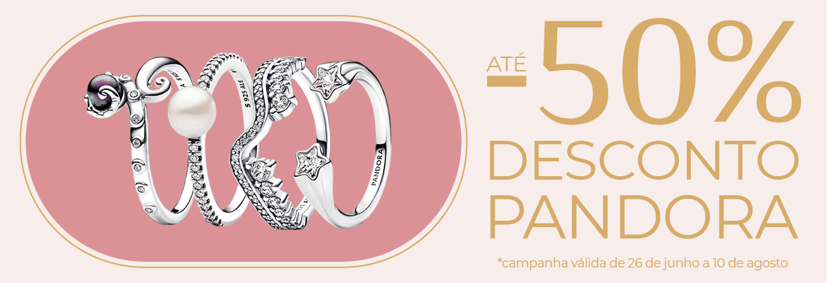 Banner promocional em joias Pandora até 50% de desconto, destacando anéis prateados com pedras.
